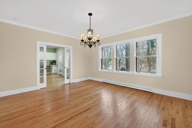 $479,000 | 49 Kenwood Avenue, Davenport, IA 52803