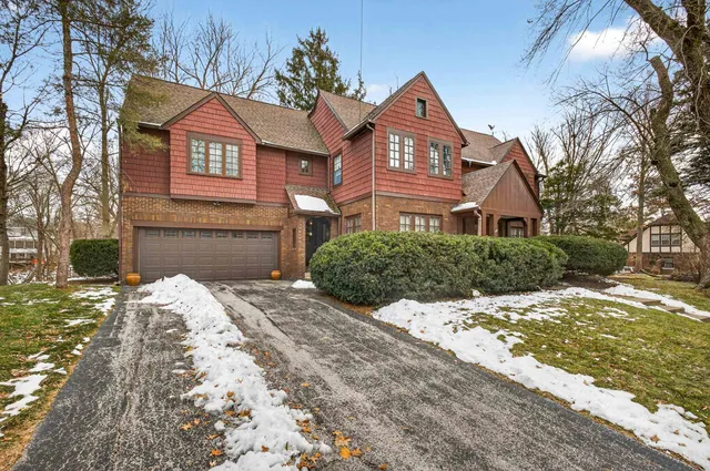 $479,000 | 49 Kenwood Avenue, Davenport, IA 52803