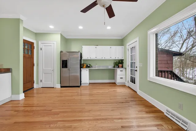 $479,000 | 49 Kenwood Avenue, Davenport, IA 52803