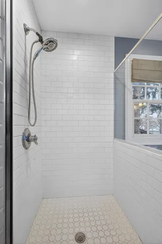 $479,000 | 49 Kenwood Avenue, Davenport, IA 52803