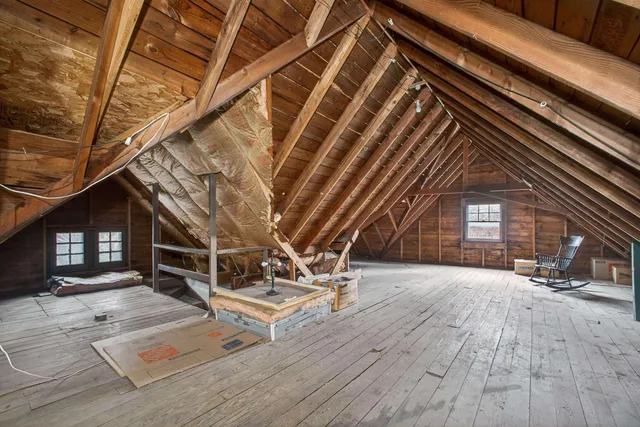 $479,000 | 49 Kenwood Avenue, Davenport, IA 52803