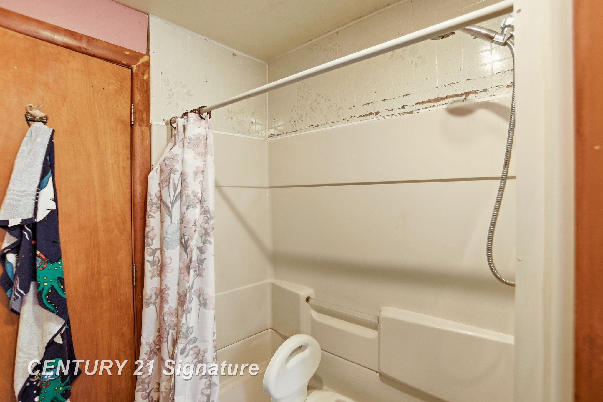 12097 Swan Creek Road Saginaw, MI 48609 - Photo 19 of 28