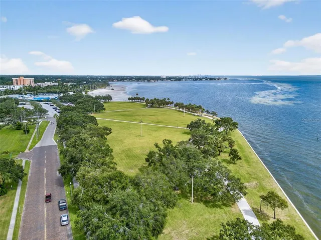 $1,900,000 | 555 5th Avenue Northeast, Unit 332, St. Petersburg, FL 33701