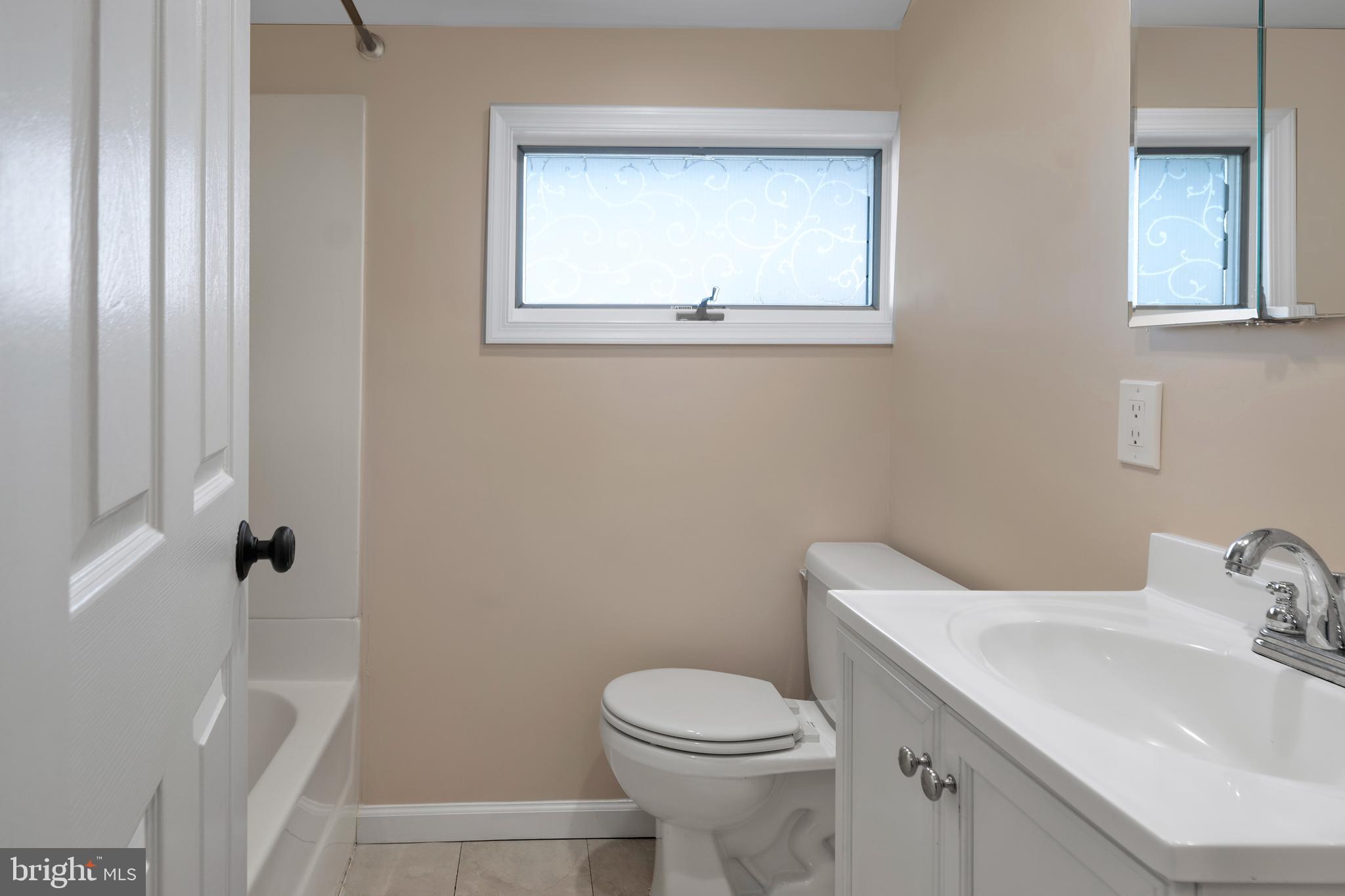 3236 Nottingham Way Hamilton, NJ 08619 - Photo 14 of 24 Gallery Image 14