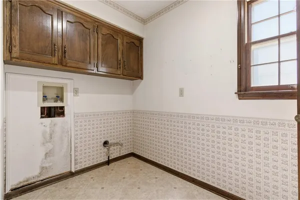 $400,000 | 10555 Gillette Street, Lenexa, KS 66215