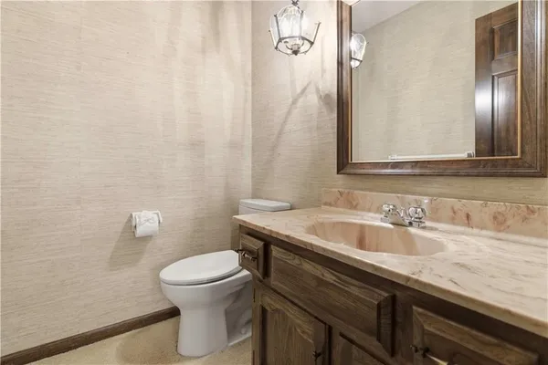 $400,000 | 10555 Gillette Street, Lenexa, KS 66215