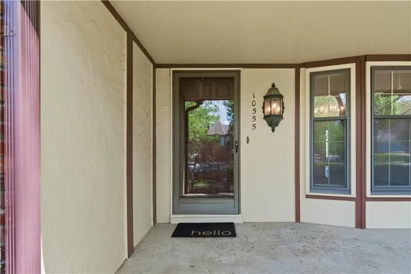 $400,000 | 10555 Gillette Street, Lenexa, KS 66215