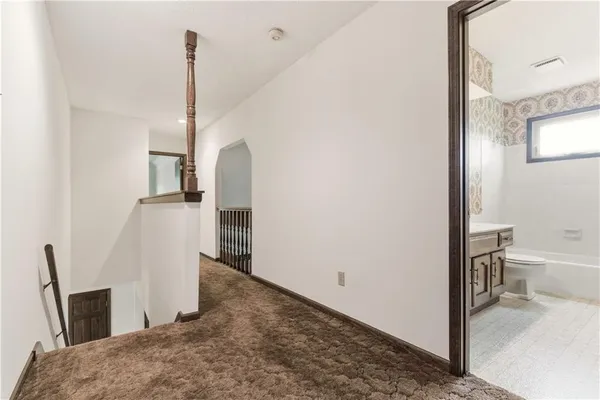 $400,000 | 10555 Gillette Street, Lenexa, KS 66215