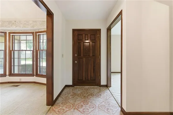 $400,000 | 10555 Gillette Street, Lenexa, KS 66215