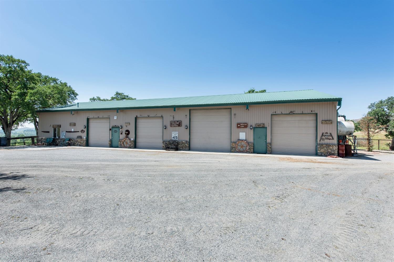 11990 Millerton Road Clovis, CA 93619 - Photo 14 of 62 Gallery Image 14
