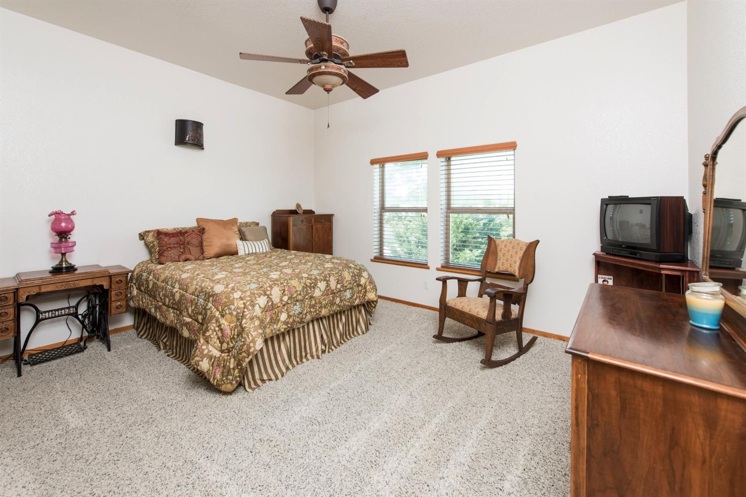 11990 Millerton Road Clovis, CA 93619 - Photo 39 of 62 Gallery Image 39