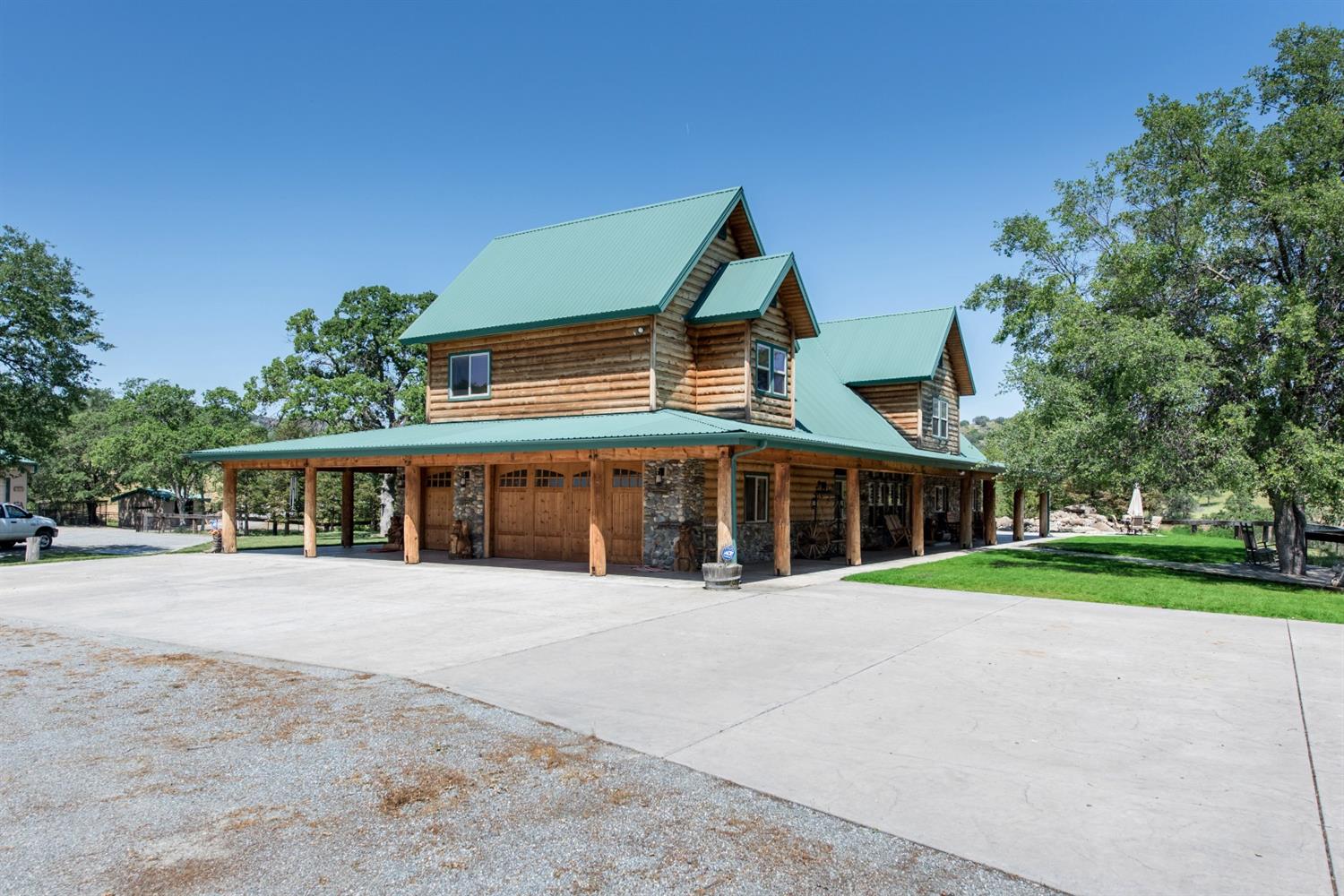 11990 Millerton Road Clovis, CA 93619 - Photo 6 of 62 Gallery Image 6