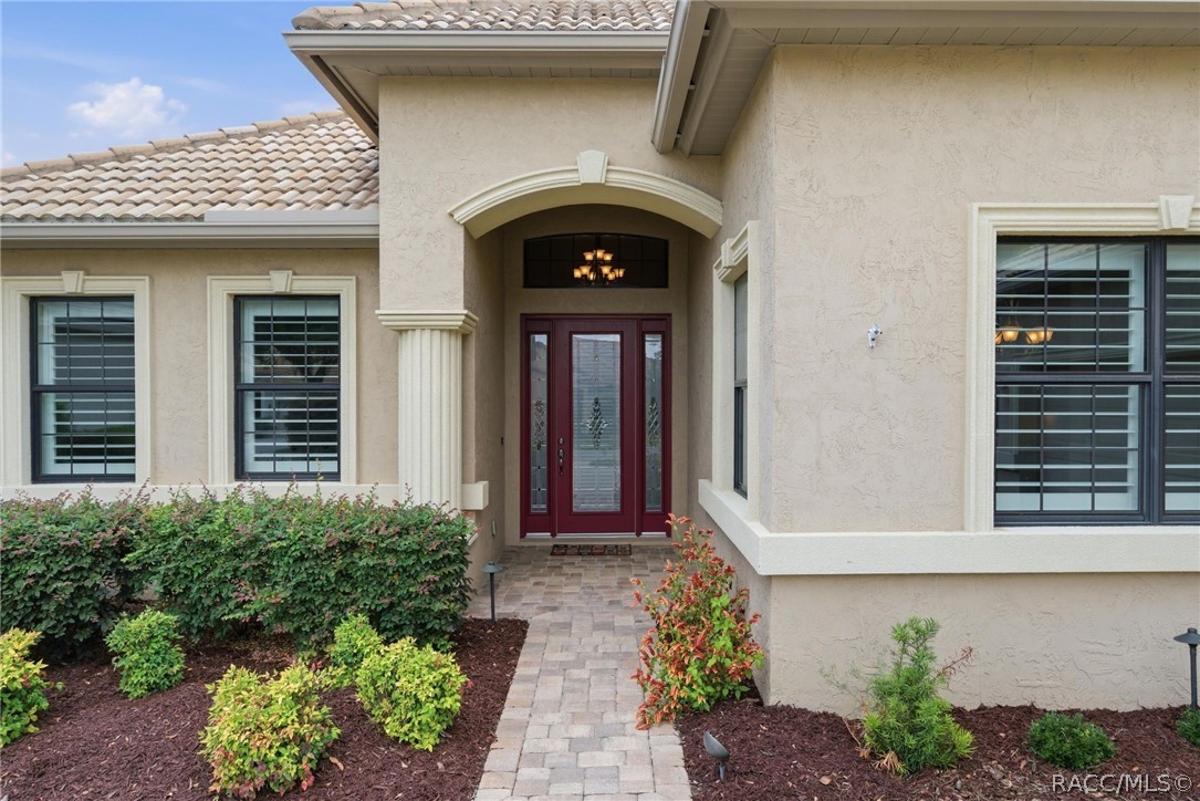1542 North Ridge Meadow Path Hernando, FL 34442 - Photo 2 of 60
