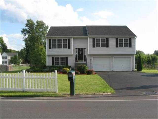 344 Consaul Road Colonie, NY 12205 - Photo 1 of 11 Photo 1