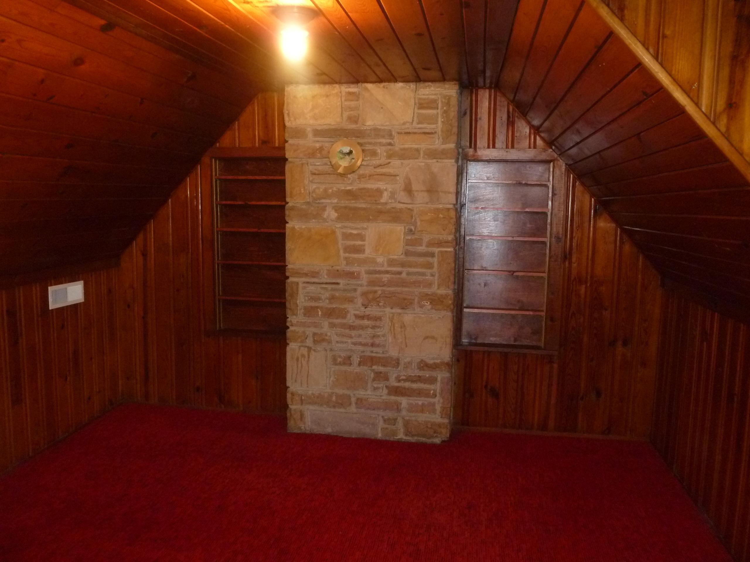 464 Pigeon Ridge Road Crossville, TN 38555 - Photo 11 of 25 Upstairs Loft/Bedroom