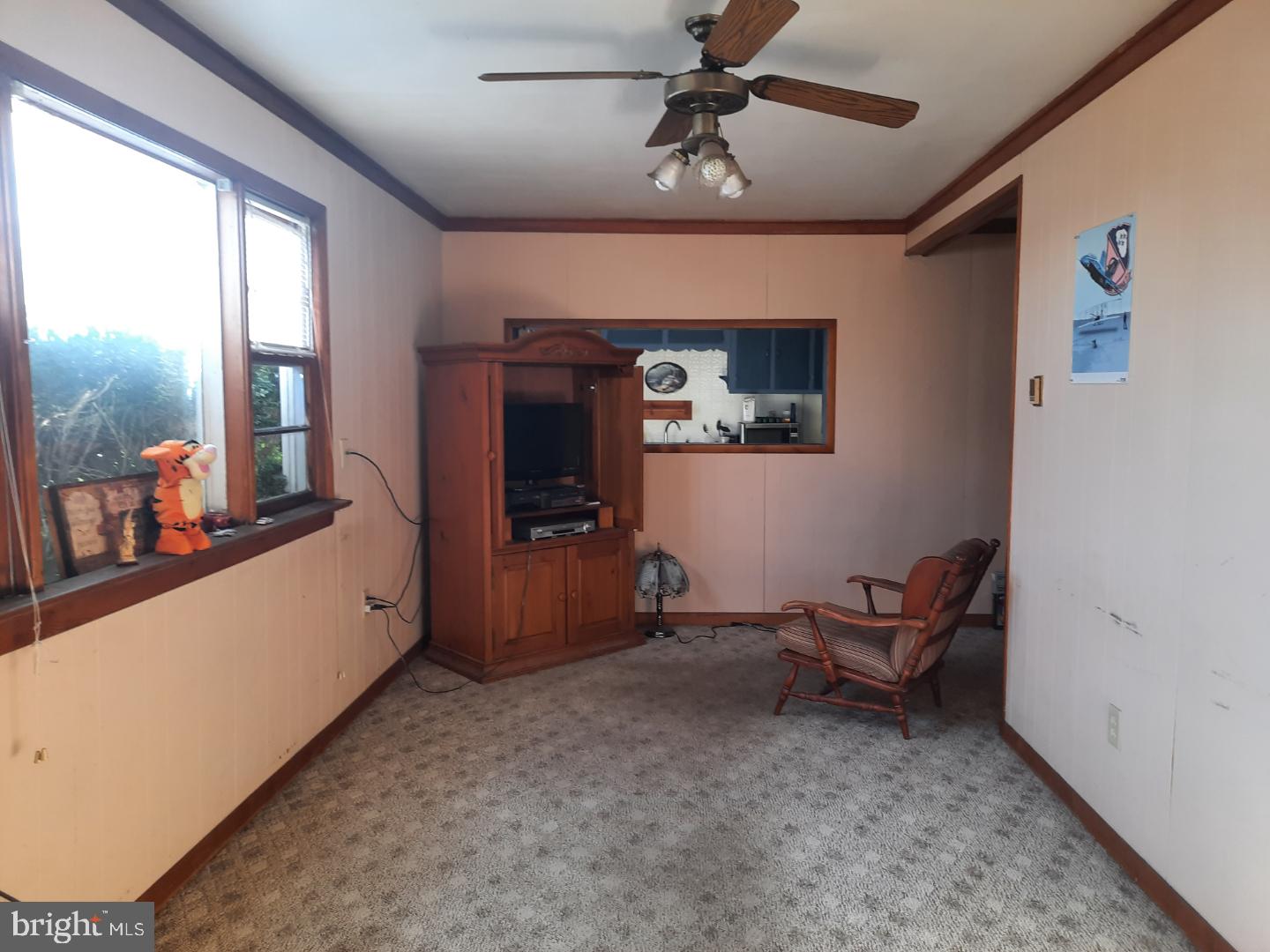 3015 Table Rock Road Biglerville, PA 17307 - Photo 8 of 28 Living Room