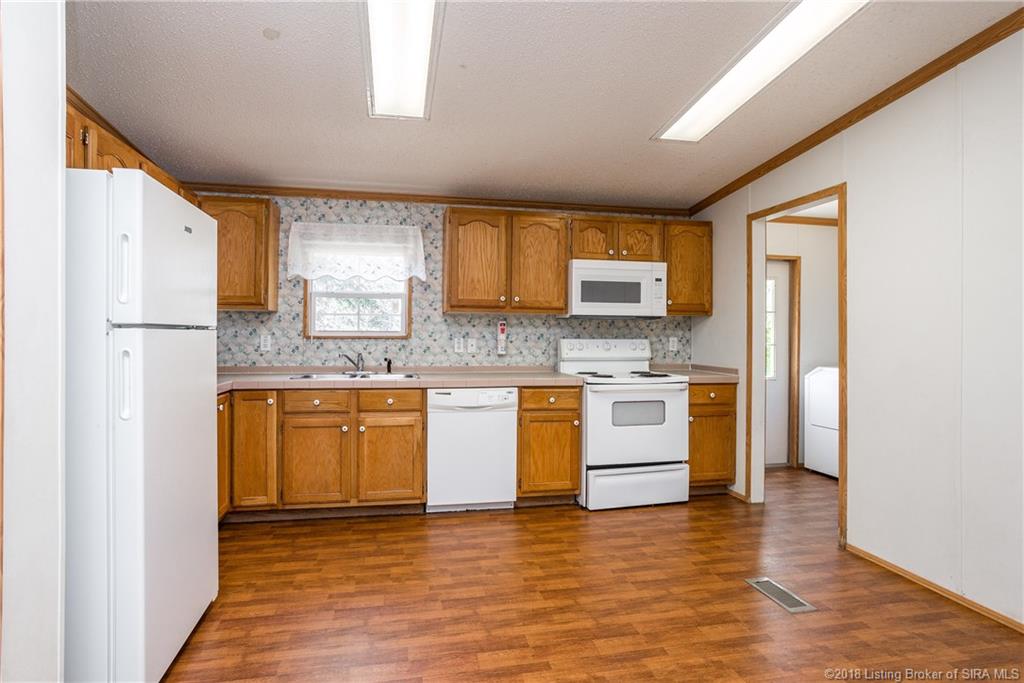 8620 Dukes Road Northwest Depauw, IN 47115 - Photo 4 of 33 Gallery Image 4