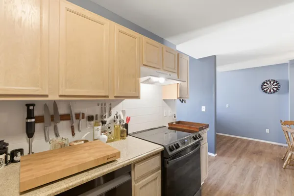 $235,000 | 140 Saber Way, Unit 7, Lake Orion, MI 48362