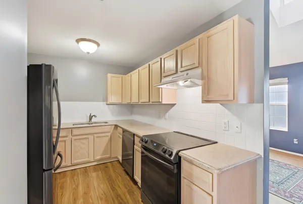 $235,000 | 140 Saber Way, Unit 7, Lake Orion, MI 48362