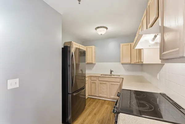 $235,000 | 140 Saber Way, Unit 7, Lake Orion, MI 48362