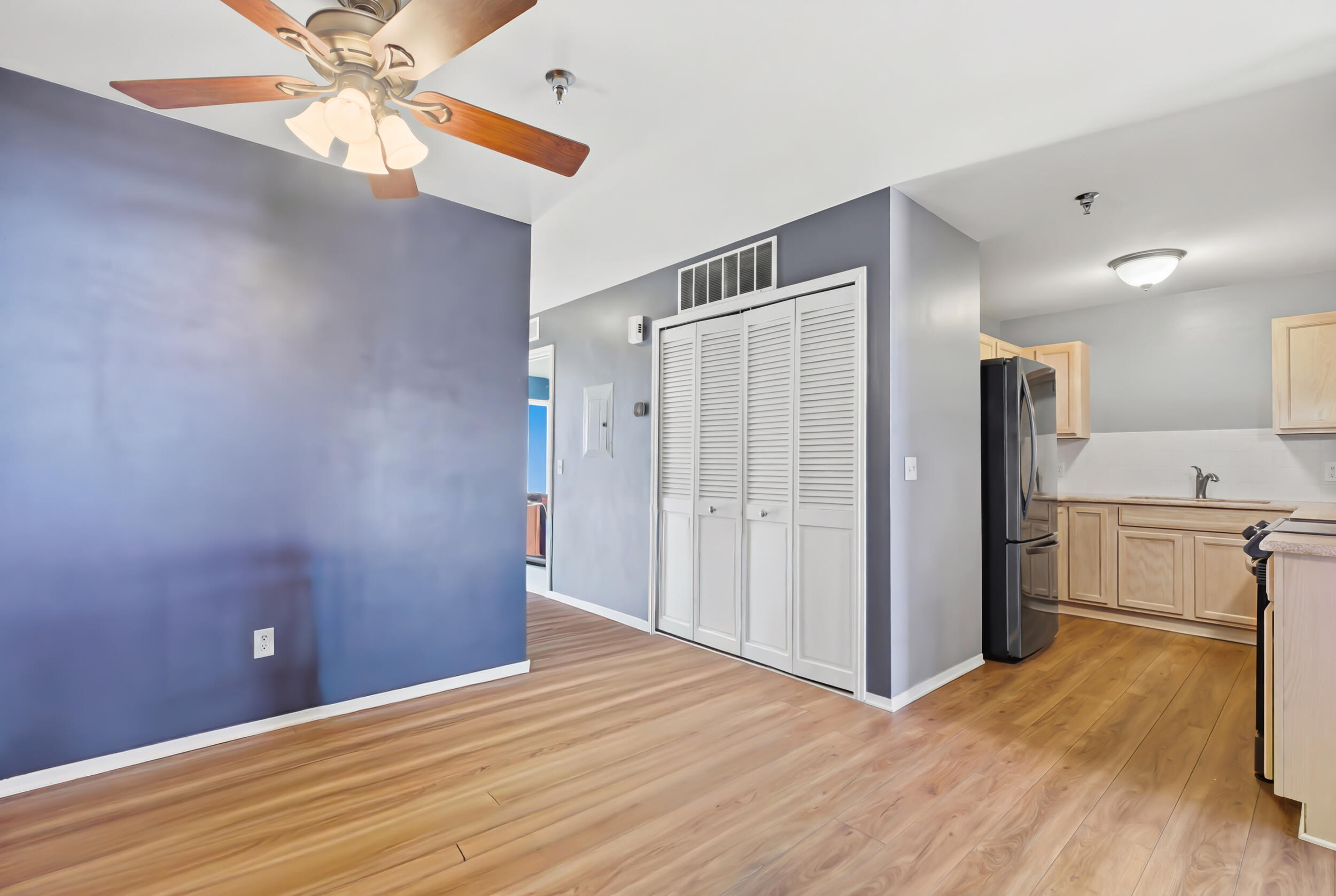 140 Saber Way, Unit 7 Lake Orion, MI 48362 - Photo 10 of 23 dining