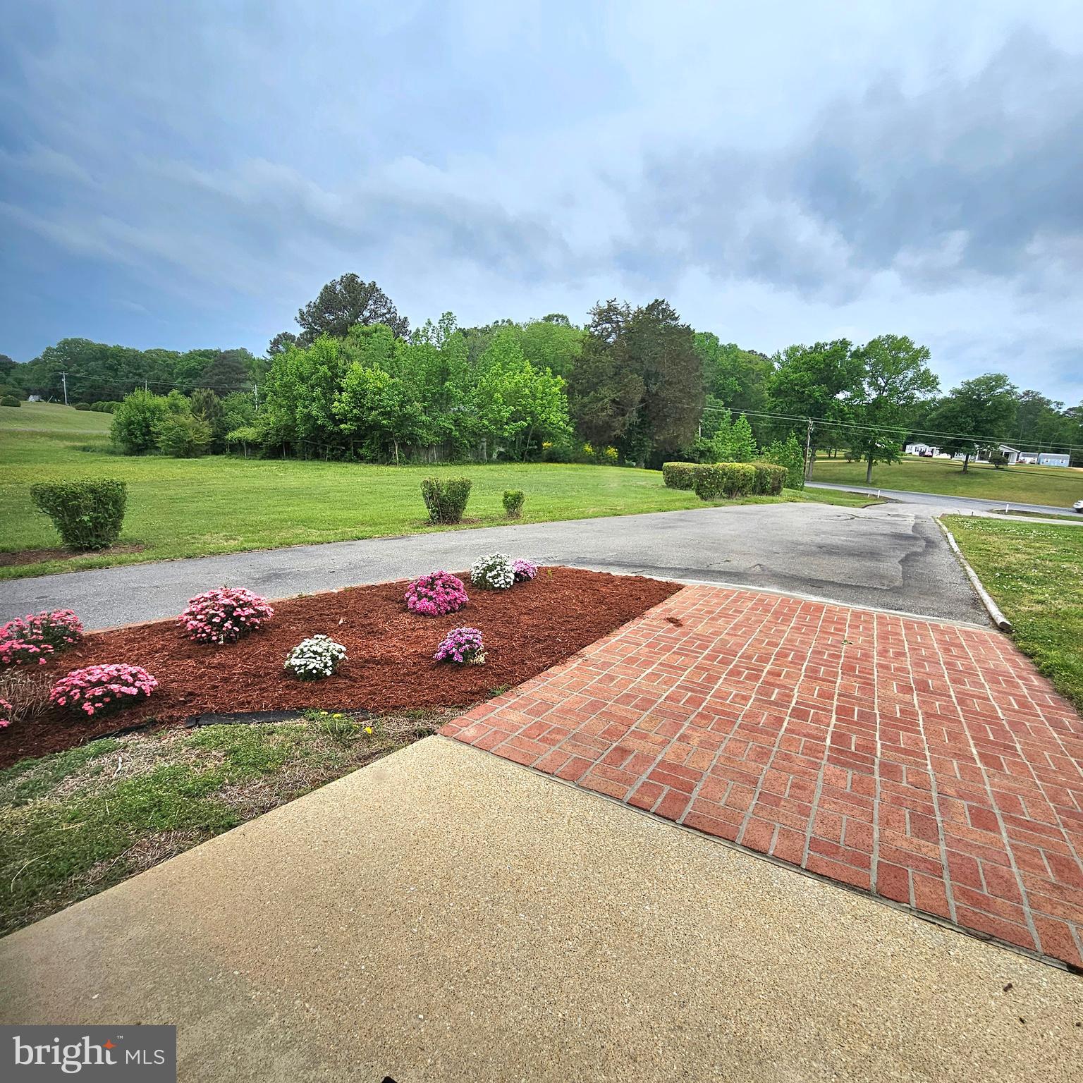 20098 Piney Point Road Callaway, MD 20620 - Photo 47 of 67 Flower bed outside family room