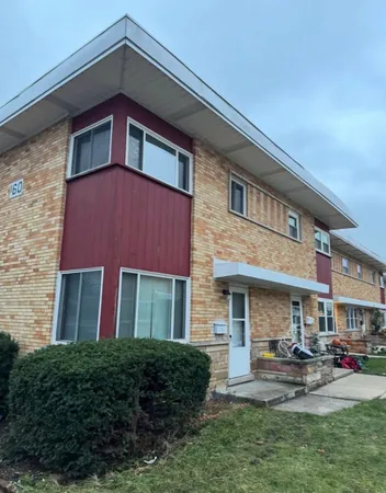 $290,000 | 160 East Northwest Highway, Unit I, Des Plaines, IL 60016