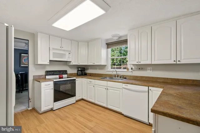 $535,000 | 18321 Swan Stream Drive, Gaithersburg, MD 20877