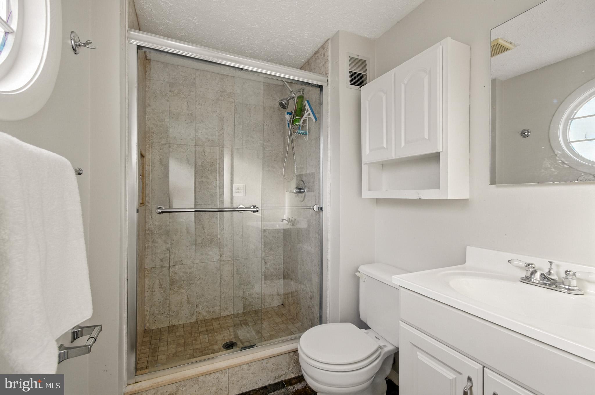 18321 Swan Stream Drive Gaithersburg, MD 20877 - Photo 43 of 53