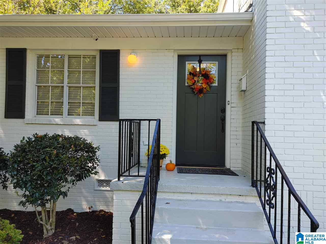 836 60th Place Fairfield, AL 35064 - Photo 3 of 46