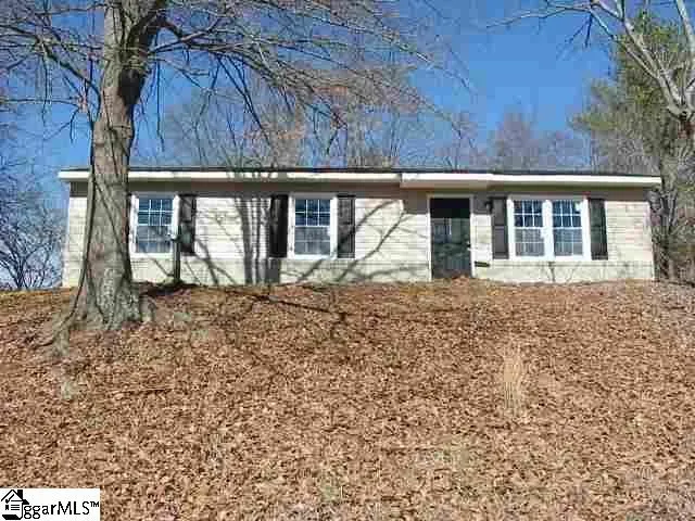 $1,550 | 378 Vanderbilt Road, Spartanburg, SC 29301