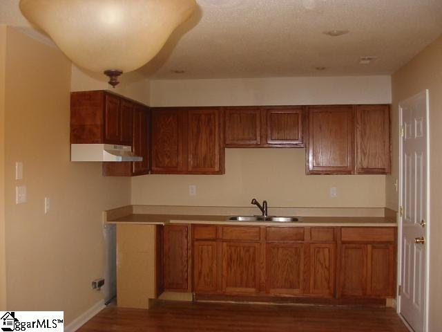 378 Vanderbilt Road Spartanburg, SC 29301 - Photo 3 of 7