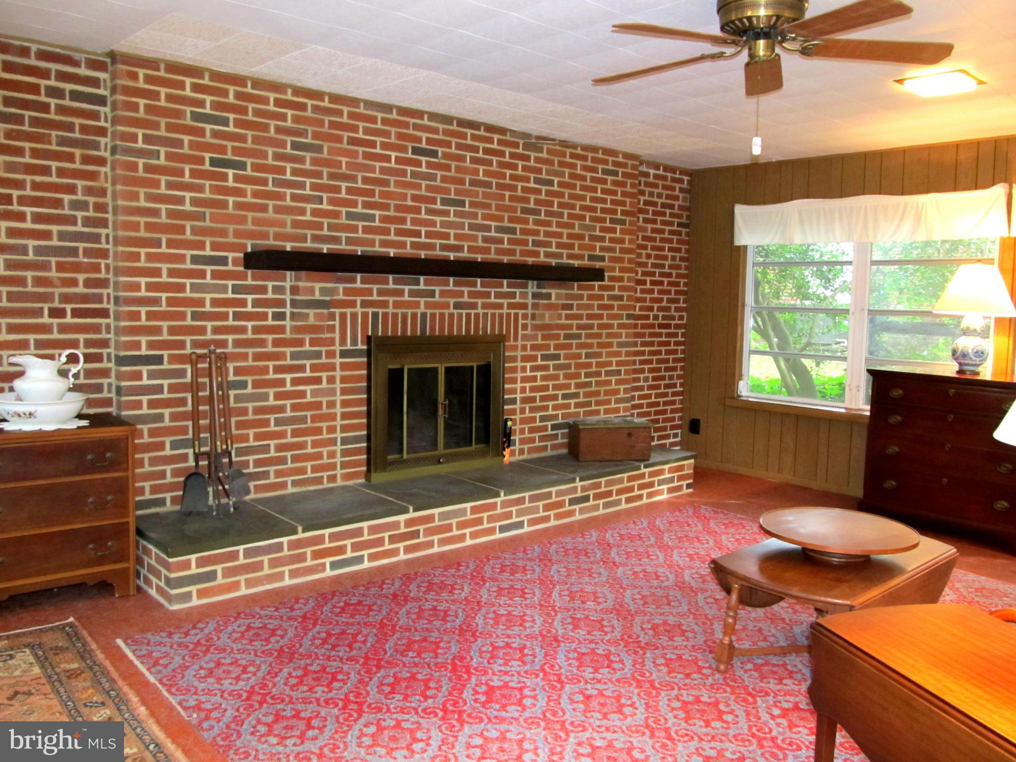 437 West Maple Road Linthicum Heights, MD 21090 - Photo 16 of 29 Sun Porch