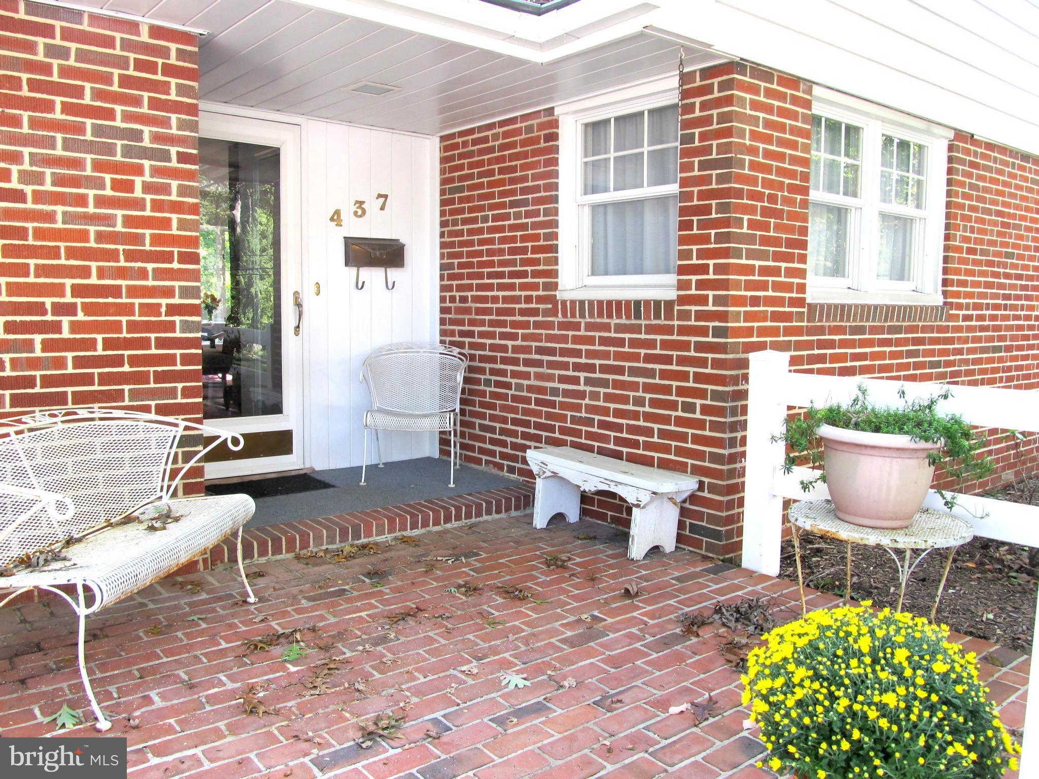 437 West Maple Road Linthicum Heights, MD 21090 - Photo 25 of 29 Exterior (Front)