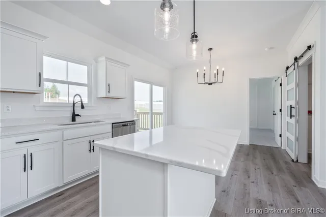 $364,900 | 2222 Pine Tree Lane, Memphis, IN 47143