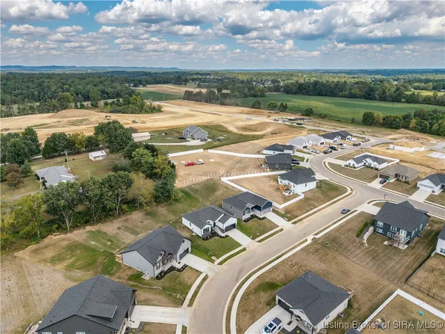 $364,900 | 2222 Pine Tree Lane, Memphis, IN 47143