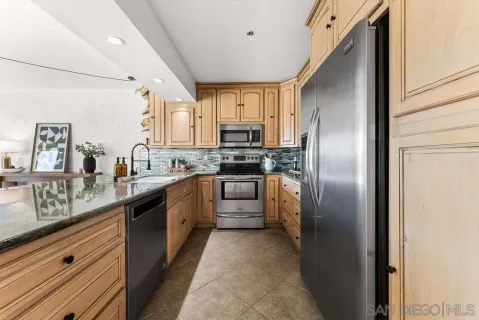 $775,000 | 2568 Albatross Street, Unit 5G, San Diego, CA 92101