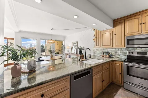 $775,000 | 2568 Albatross Street, Unit 5G, San Diego, CA 92101