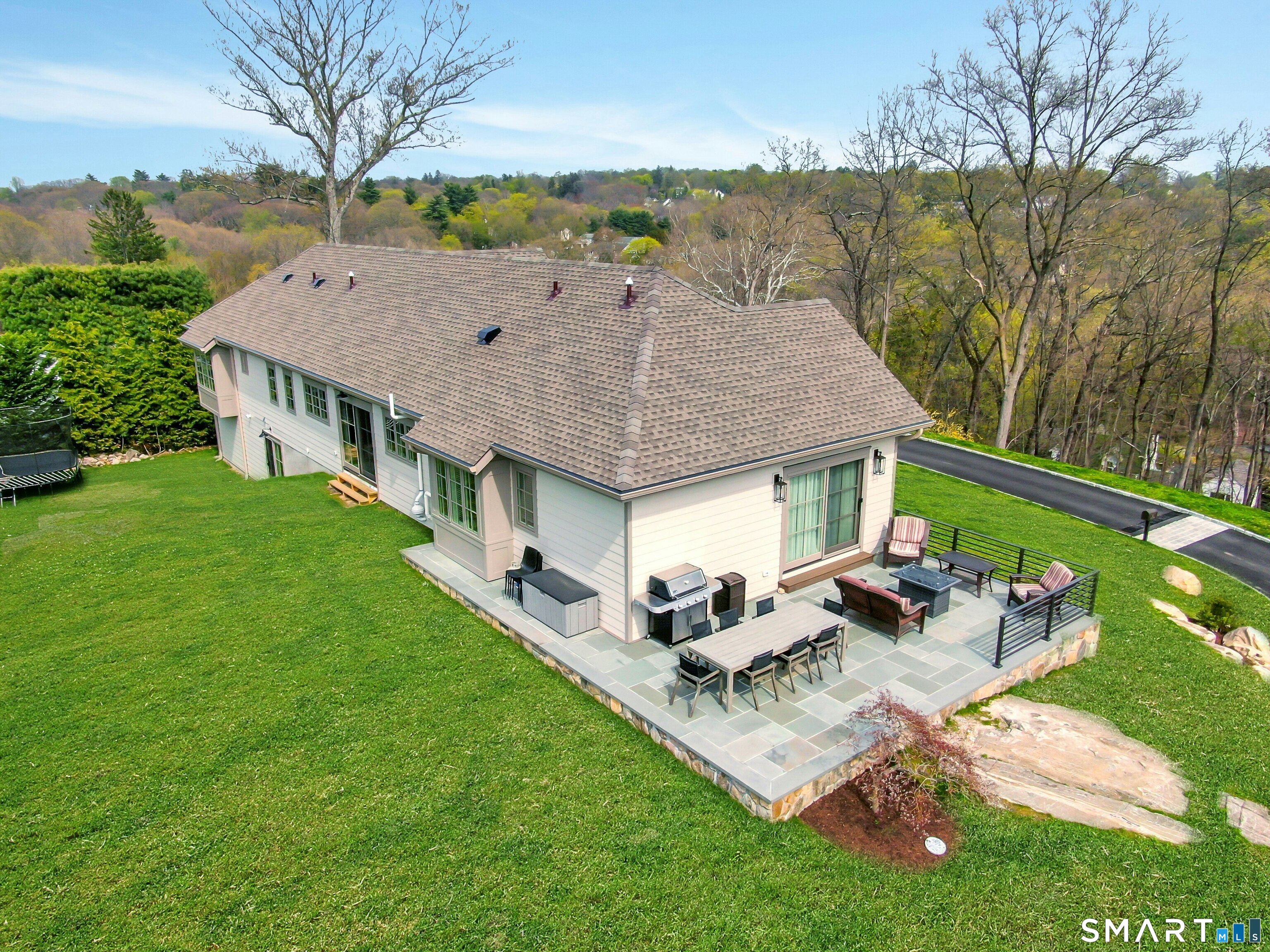 47 Ridge Street Greenwich, CT 06807 - Photo 19 of 21