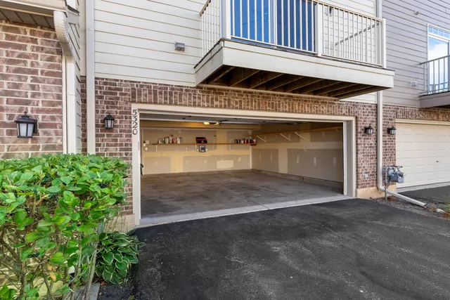 $245,000 | 5320 Cobblers Crossing, McHenry, IL 60050