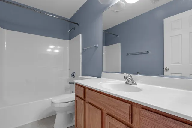 $245,000 | 5320 Cobblers Crossing, McHenry, IL 60050