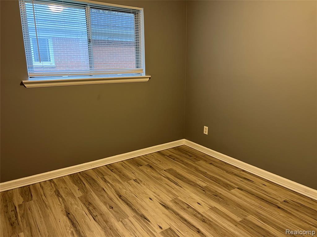 3944 South Gulley Road Dearborn Heights, MI 48125 - Photo 8 of 12