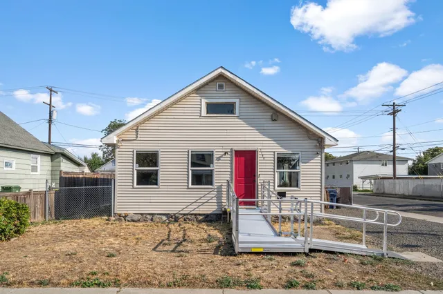 $220,000 | 1708 East Tilsley Place, Spokane, WA 99207