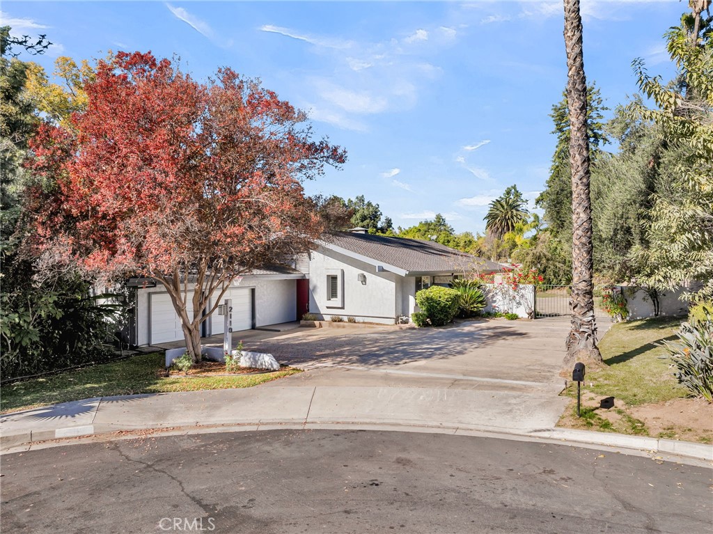 2110 Hathaway Place Riverside, CA 92506 - Photo 4 of 57 Gallery Image 4