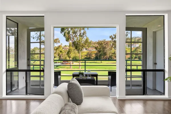 $825,000 | 2556 Navarra Drive, Unit C, Carlsbad, CA 92009