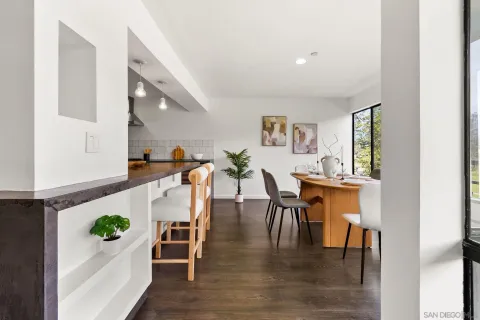 $825,000 | 2556 Navarra Drive, Unit C, Carlsbad, CA 92009