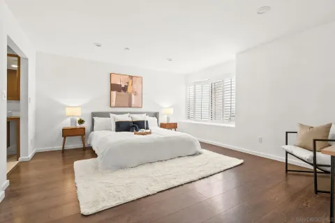 $825,000 | 2556 Navarra Drive, Unit C, Carlsbad, CA 92009