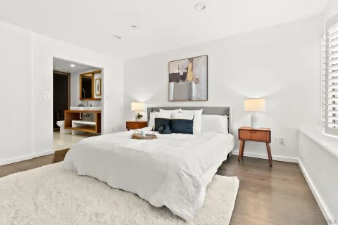 $825,000 | 2556 Navarra Drive, Unit C, Carlsbad, CA 92009