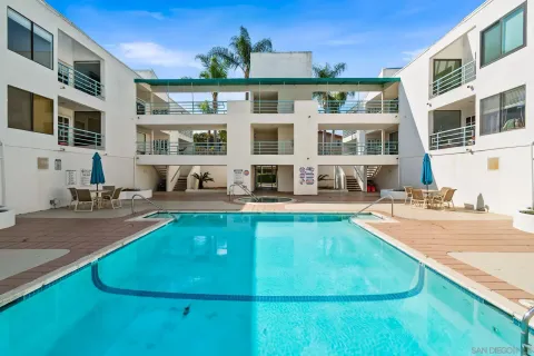 $825,000 | 2556 Navarra Drive, Unit C, Carlsbad, CA 92009