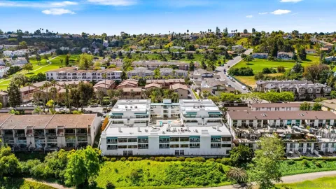 $825,000 | 2556 Navarra Drive, Unit C, Carlsbad, CA 92009